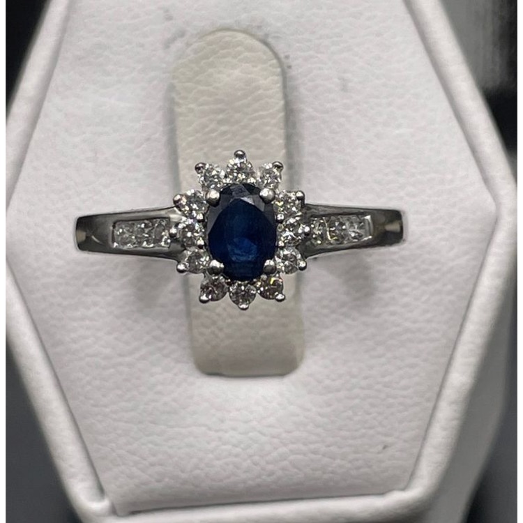 10k Solid White Gold Sapphire And Diamond Halo Ring 454$